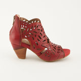 L'Artiste Platform & Wedge Heels Red / 35 / M L'Artiste Womens Icon Heels - Red