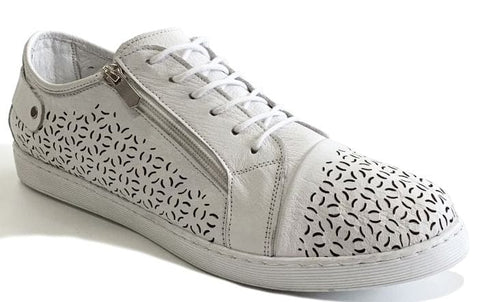 Dragonfly Sandals White / 35 / Regular Dragonfly Zip Perf Sneakers - White