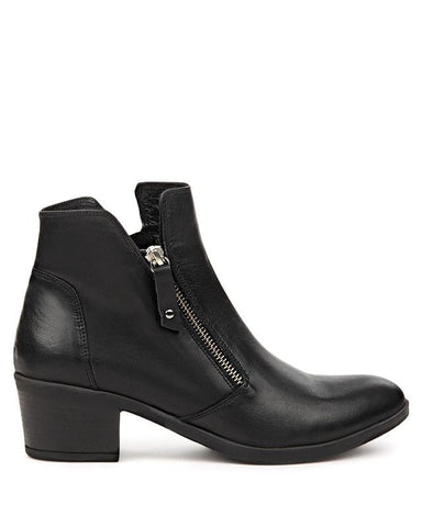Everly Ankle Boots Everly Women's Olivia Boots- Black