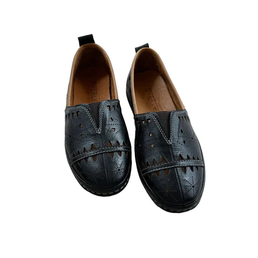 Everly Slip-Ons & Loafers Everly Women's Emily 01 Slip Ons- Black