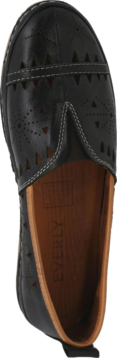 Everly Slip-Ons & Loafers Everly Women's Emily 01 Slip Ons- Black