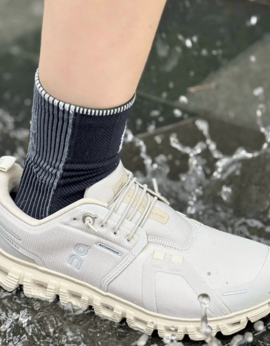 On Cloud Running Shoes On Cloud Women's Cloud 6 Waterproof Running Shoes- Pearl/ Cream