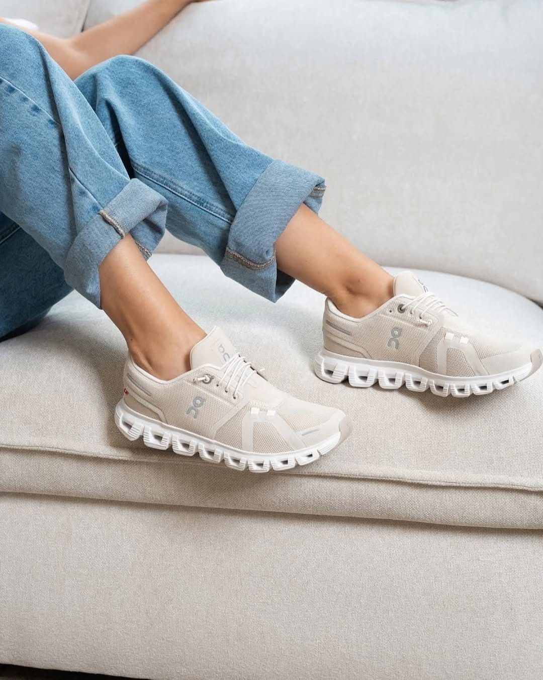 On Cloud Running Shoes On Cloud Women's Cloud 6 Waterproof Running Shoes- Pearl/ Cream