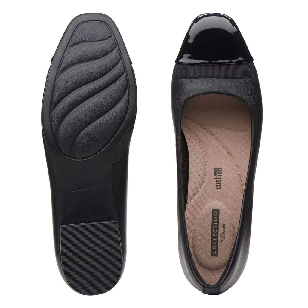 Clarks Collection Soft Cushion Velcro Shoes | Velcro shoes, Womens shoes  wedges, Comfy shoes