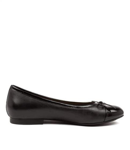 Dansko Shoe Ziera Womens Chelsea Flat Shoes - Black